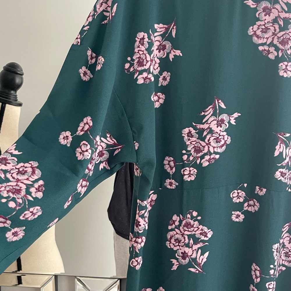 Long Sleeve Floral Dress - Picture 3 of 3